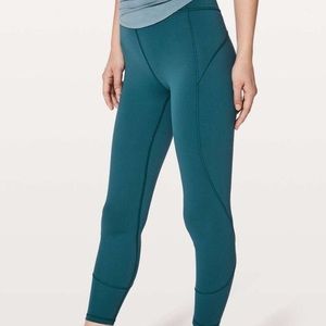 Lululemon In Movement 7/8 size 6